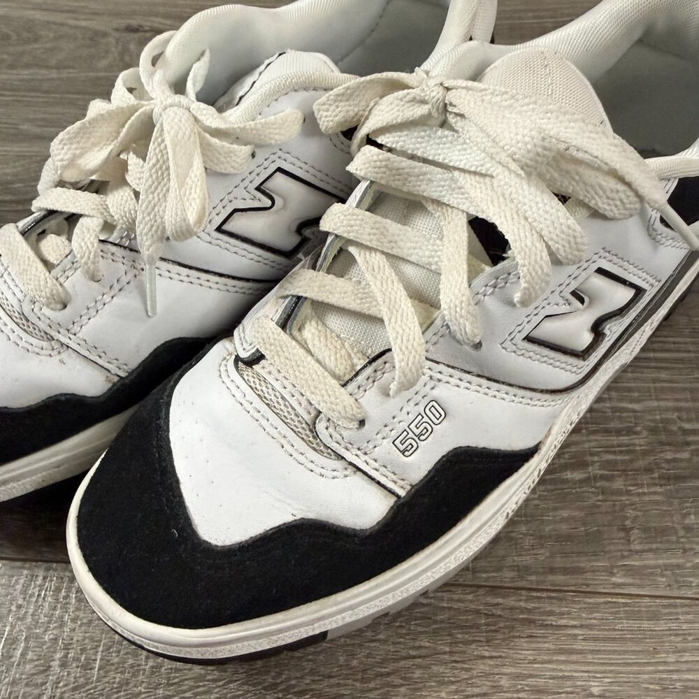 New Balance 550 White Black Retro Sneakers Tennis Shoes Men Size 7 View 2